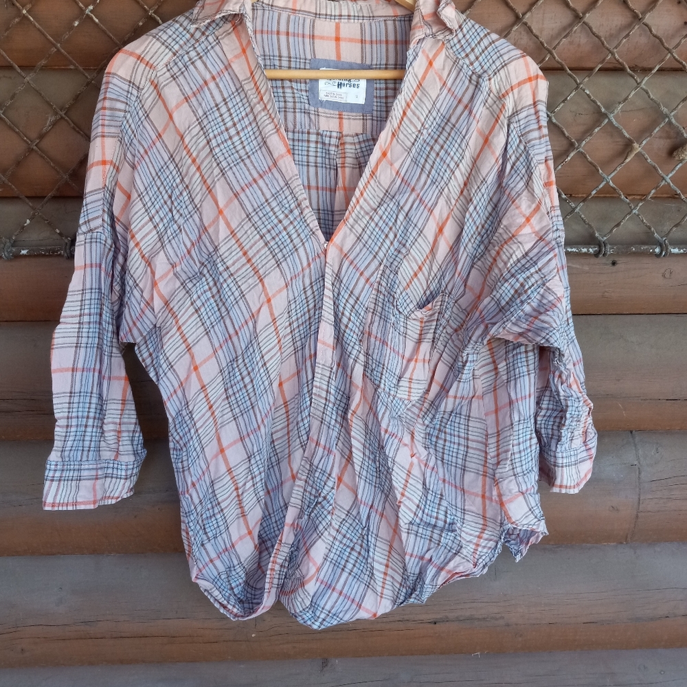 Holding Horses top size 12